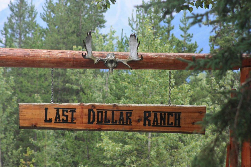 Ldr Lodge - Last Dollar Ranch สมิเธอร์ส ภายนอก รูปภาพ